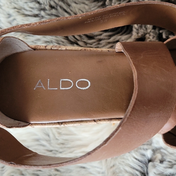 ALDO wedge sandals - Picture 5 of 5